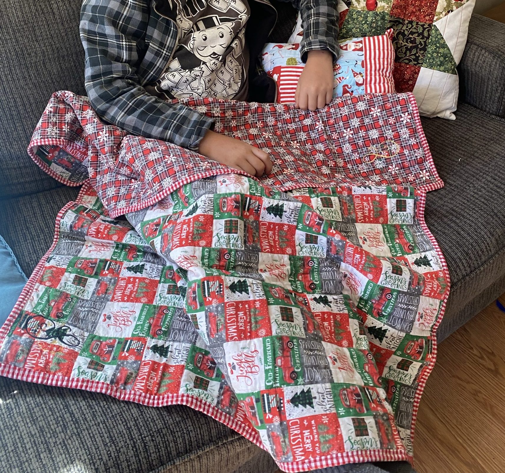 How to Make a Whole Cloth Quilt for Christmas or Baby- Paper Pattern + PDF